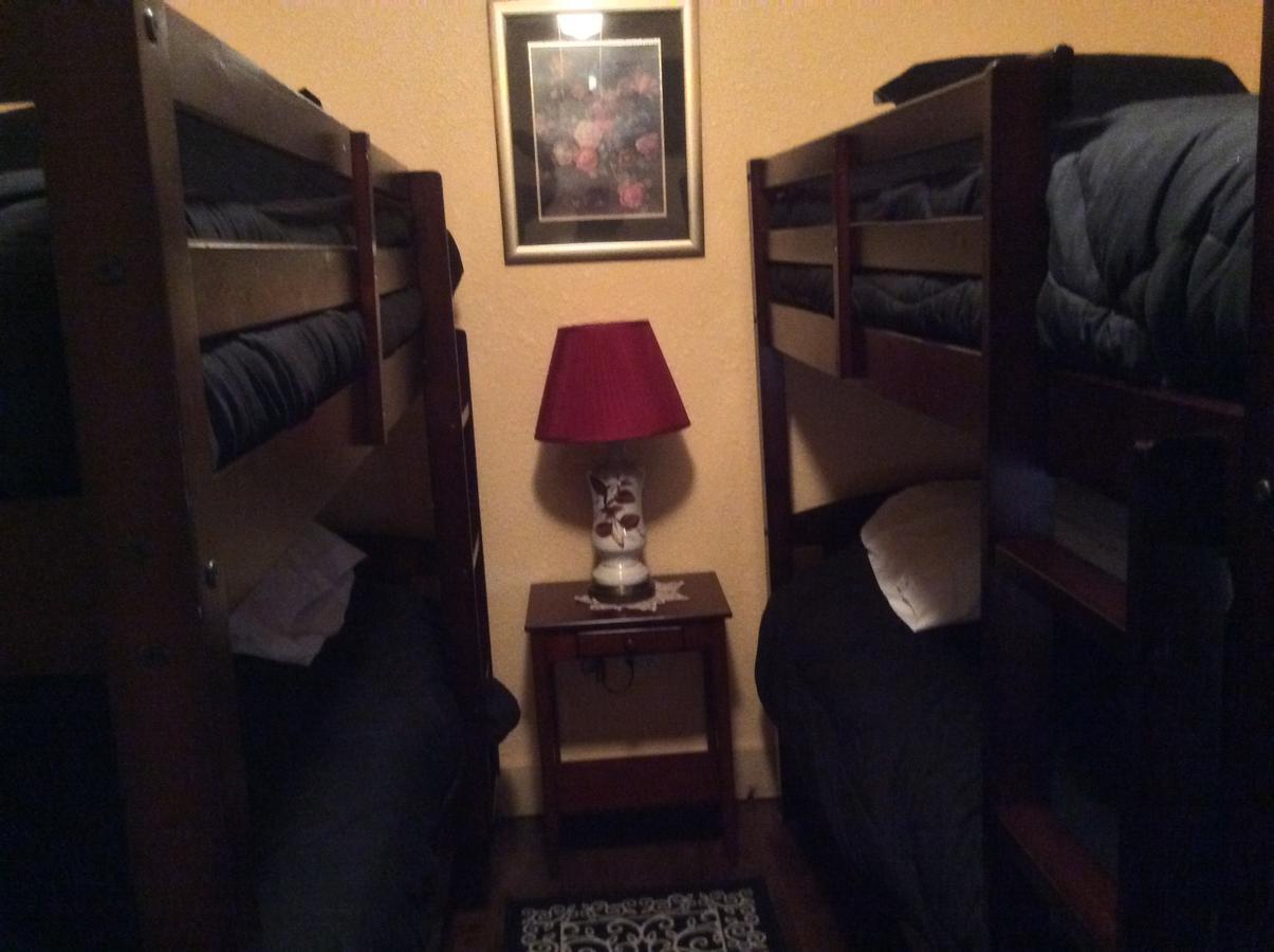 Hotel Midway Kültér fotó